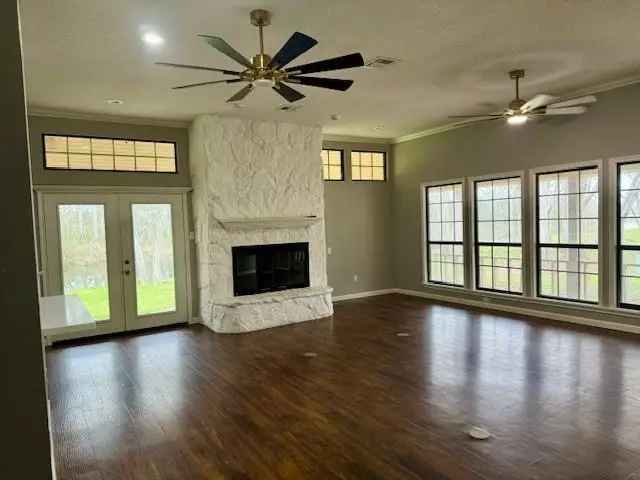 Single-family house For Sale in Texas