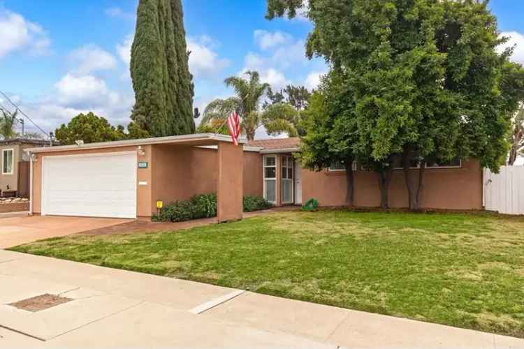 Single-family house For Sale in 8315, Tommy Drive, San Diego, California