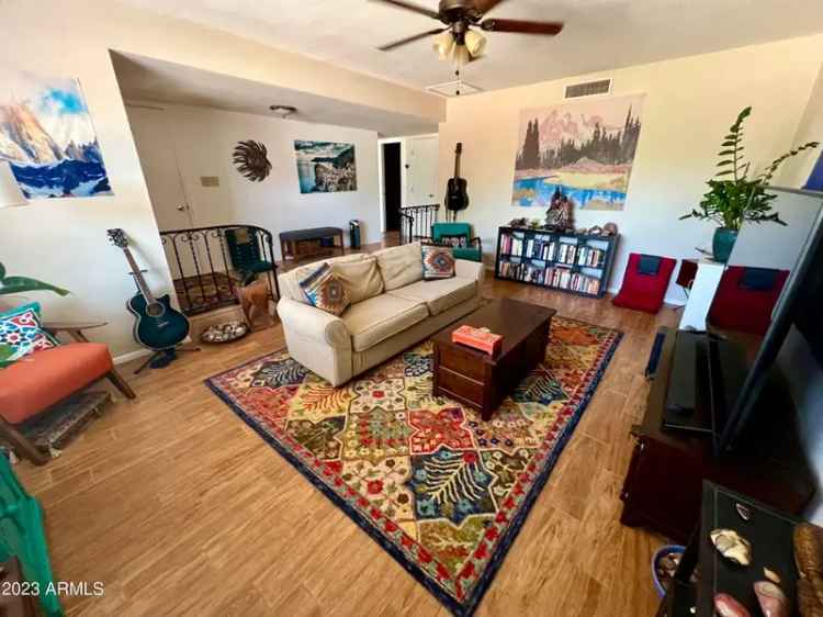 Single-family house For Sale in 1643, West Harmont Drive, Phoenix, Arizona