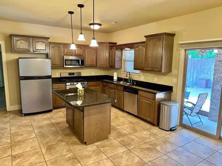 Spacious 3-Bedroom Home near Hunt Elementary