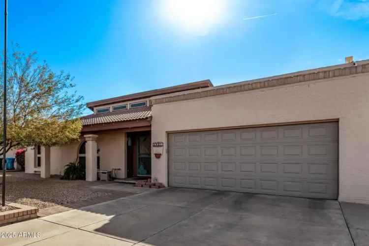 Single-family house For Sale in 3921, West Sharon Avenue, Phoenix, Arizona