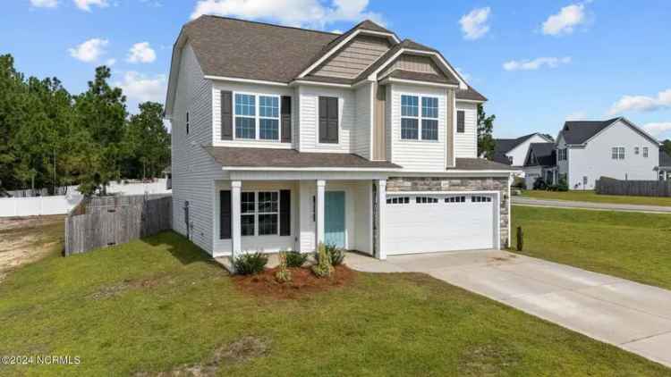 Single-family house For Sale in 1600, Redbud Court, Aberdeen, North Carolina