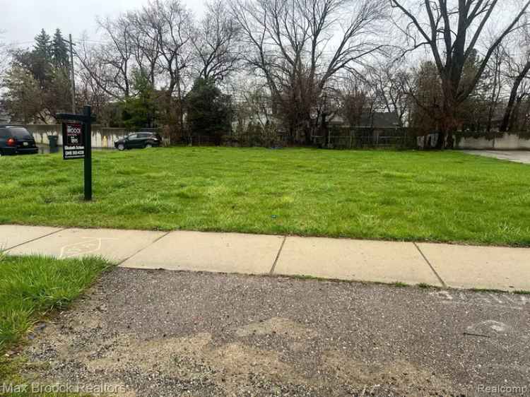 Land For Sale in 149, East Maple Road, Troy, Michigan