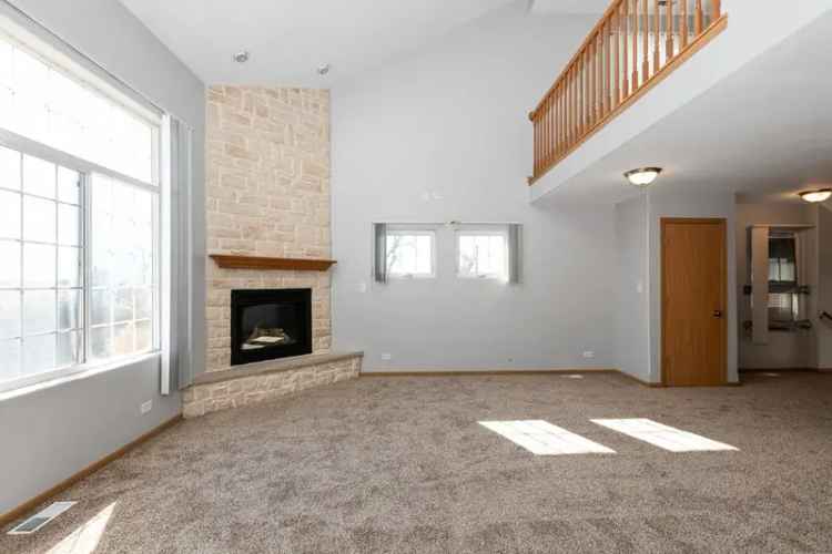 Condo For Sale in 20179, Ash Lane, Lynwood, Illinois