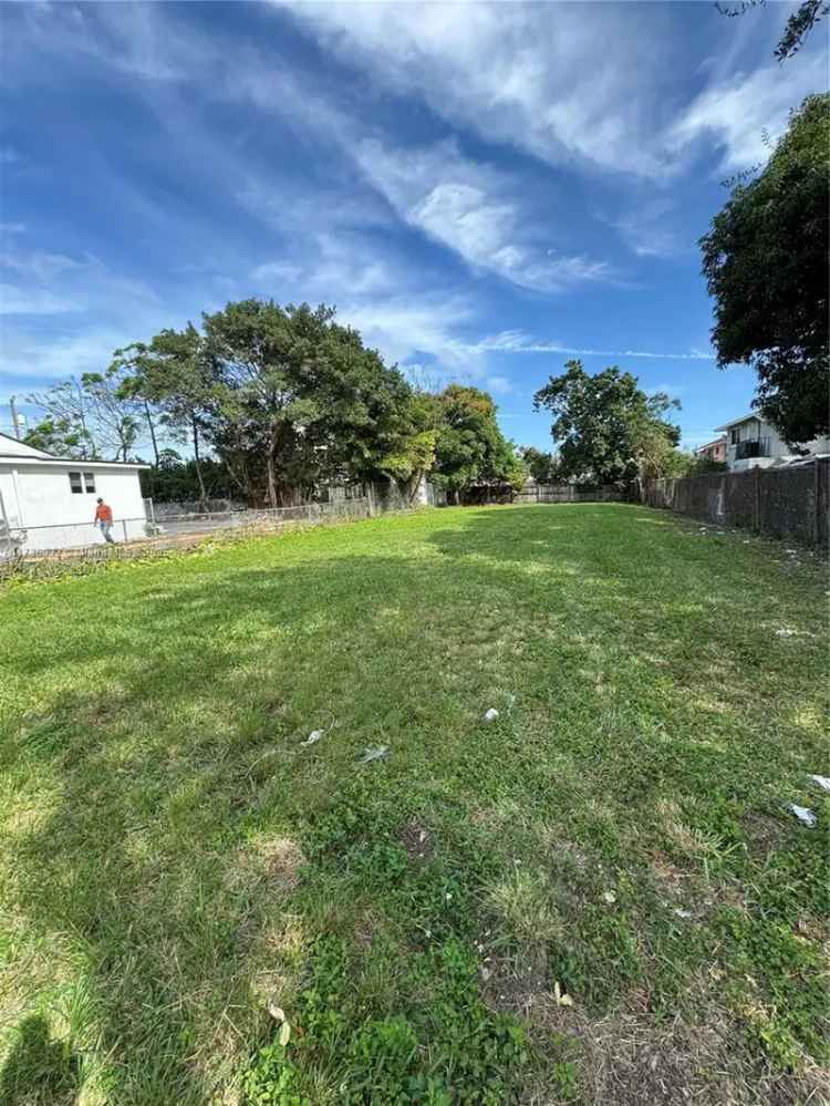 Land For Sale in 209, Northwest 17th Place, Miami, Florida