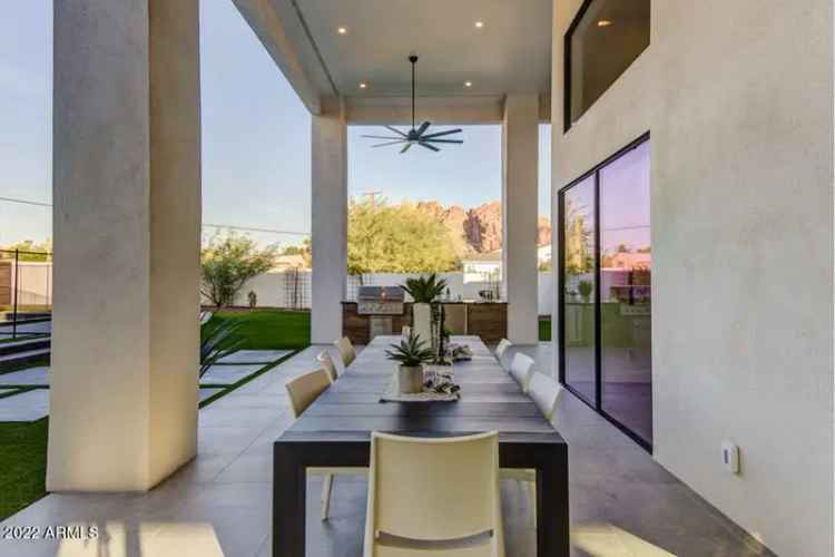 Single-family house For Sale in Scottsdale, Arizona