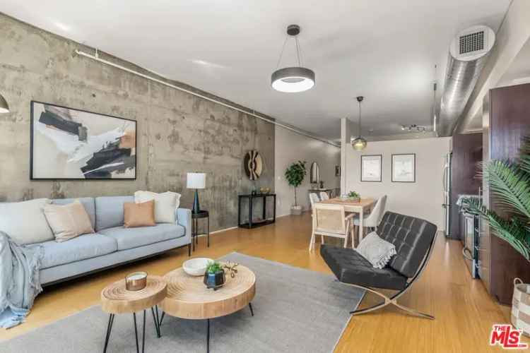 Condo For Sale in 1111, South Grand Avenue, Los Angeles, California