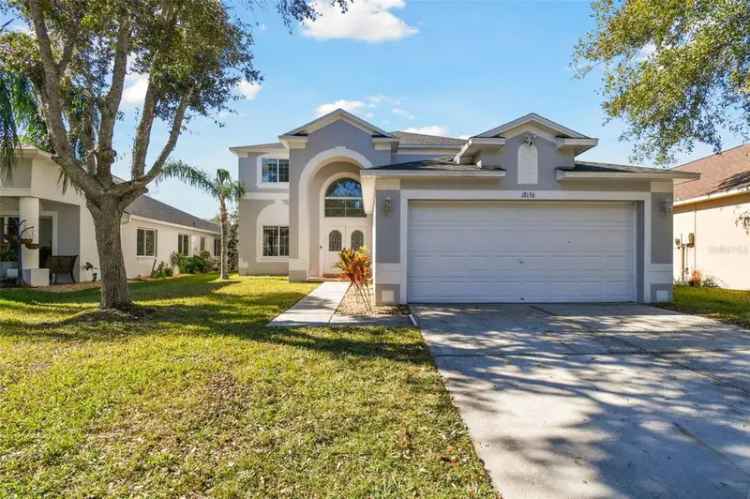 Single-family house For Sale in 18136, Sandy Pointe Drive, Tampa, Florida