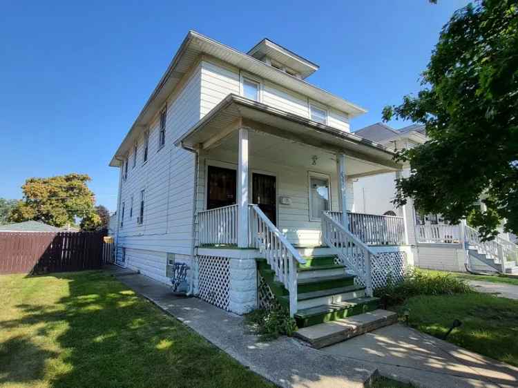 Multi-family house For Sale in 637, South 14th Avenue, Maywood, Illinois