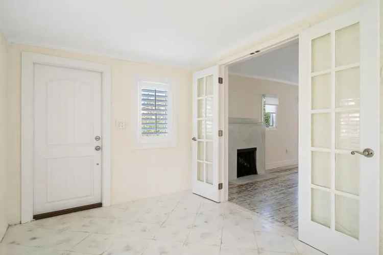 Multi-family house For Sale in 813, Avon Road, West Palm Beach, Florida