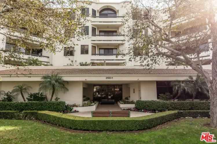 Condo For Sale in 2102, Century Park Lane, Los Angeles, California