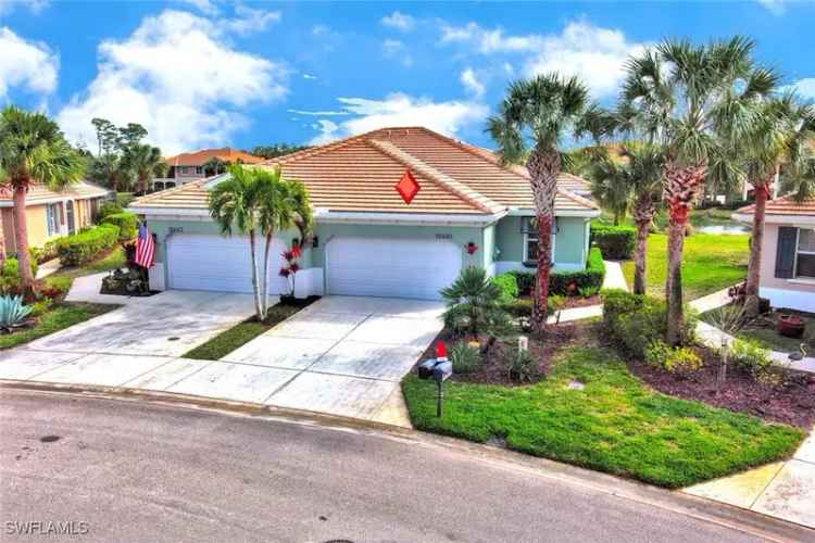 Single-family house For Sale in 10665, Camarelle Circle, Fort Myers, Florida