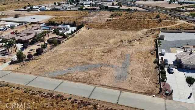 Land For Sale in Oak Hills, California