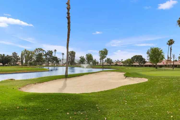 Condo For Sale in Palm Desert, California