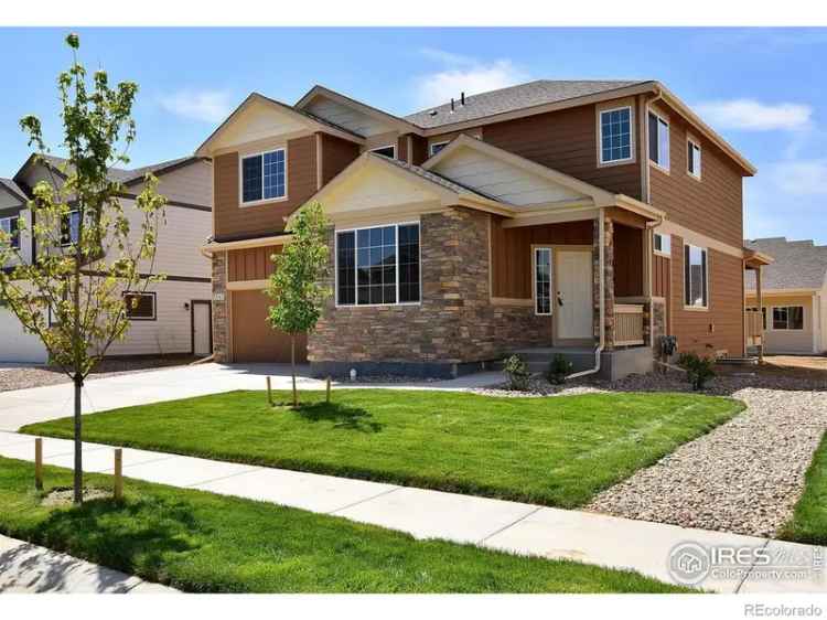 Single-family house For Sale in Greeley, Colorado