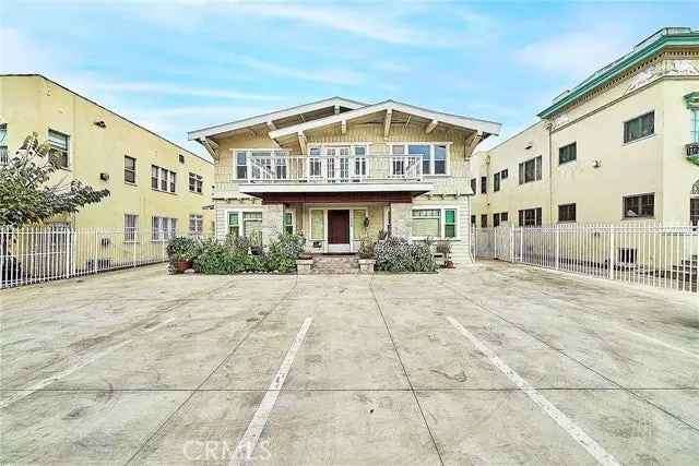 Multi-family house For Sale in 1526, South Van Ness Avenue, Los Angeles, California