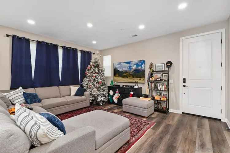 Single-family house For Sale in Chula Vista, California