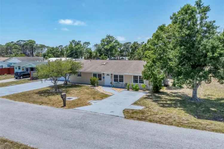 Single-family house For Sale in 150, Sylvania Avenue, Englewood, Florida