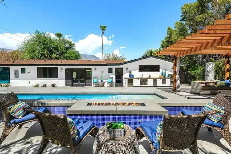 Single-family house For Sale in 3152, North Starr Road, Palm Springs, California