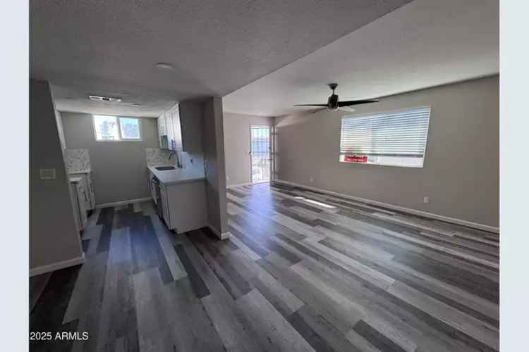 Apartment For Sale in 2629, West Ocotillo Road, Phoenix, Arizona