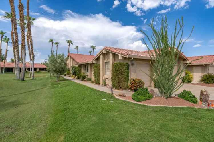 Condo For Sale in 63, Camino Arroyo Place, Palm Desert, California