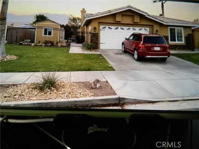 Single-family house For Sale in Cathedral City, California