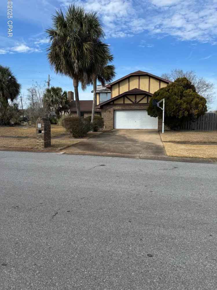 Single-family house For Sale in 308, Cascade Street, Panama City, Florida