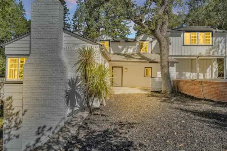 Single-family house For Sale in 314, La Espiral Road, Orinda, California