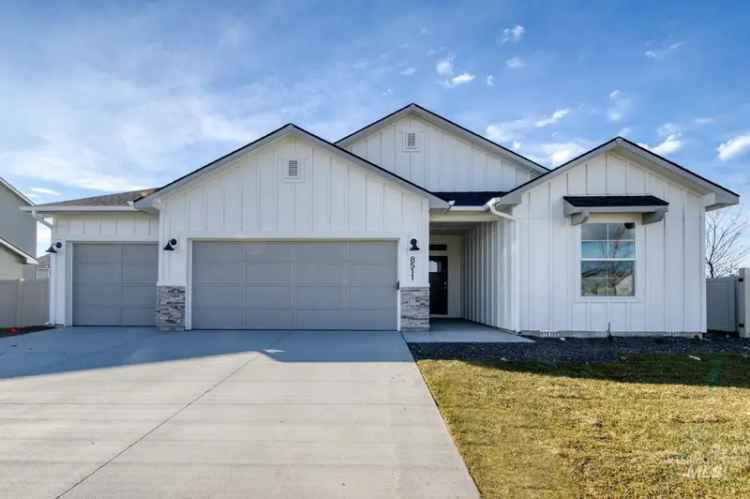 Single-family house For Sale in 8511, South Iditarod Avenue, Kuna, Idaho