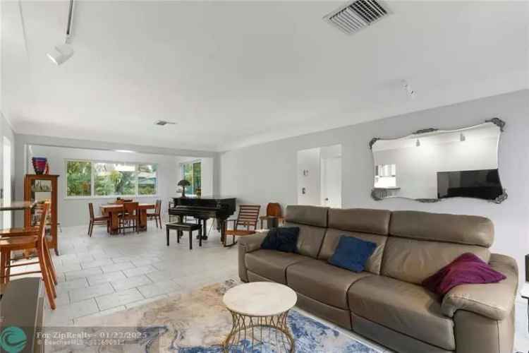 Single-family house For Sale in 3481, Southwest 18th Street, Fort Lauderdale, Florida