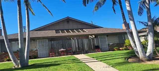 Multi-family house For Sale in Tustin, California