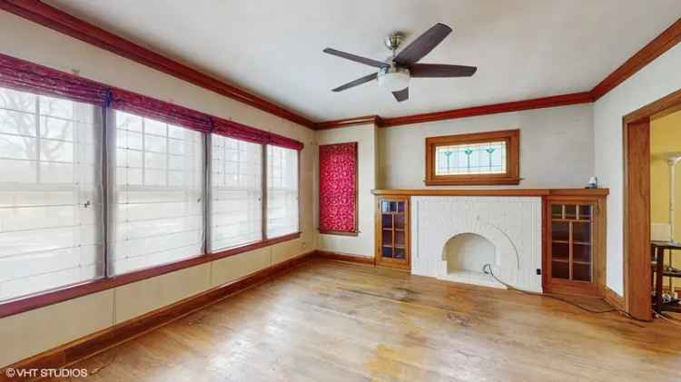 Single-family house For Sale in 4419, West Roscoe Street, Chicago, Illinois