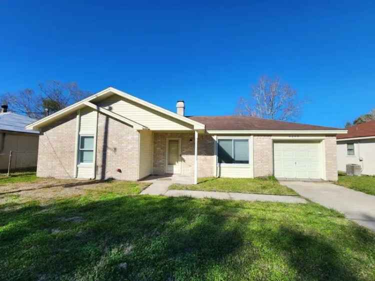 Single-family house For Sale in 9690, Mapes Street, Beaumont, Texas