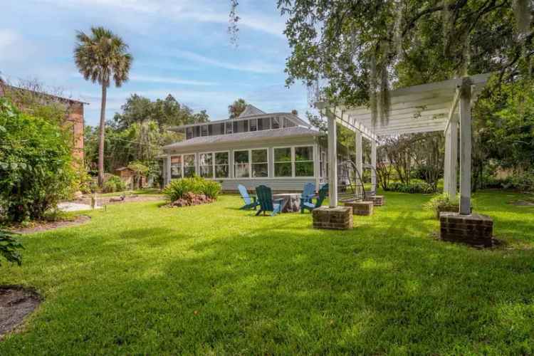 Single-family house For Sale in 142, Marine Street, Saint Augustine, Florida