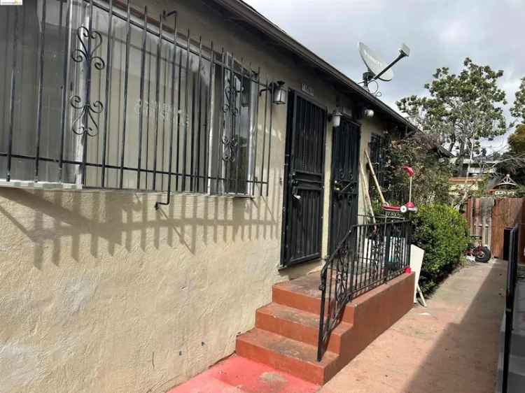 Multi-family house For Sale in 7856, Garfield Avenue, Oakland, California