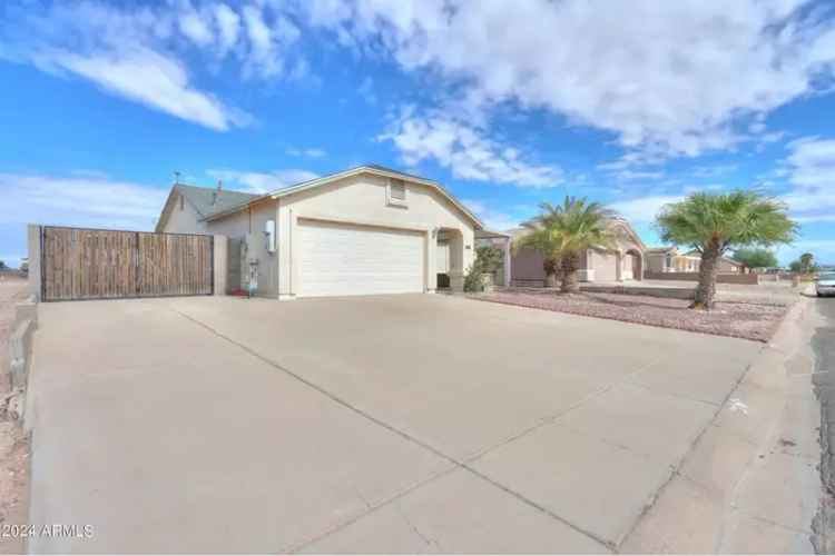 Single-family house For Sale in Arizona City, Arizona