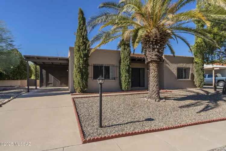 Single-family house For Sale in Green Valley, Arizona