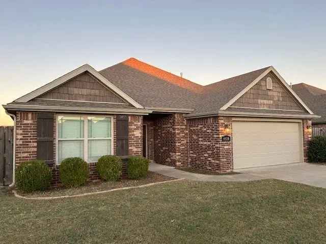 Single-family house For Sale in 4650, West Croft Drive, Fayetteville, Arkansas