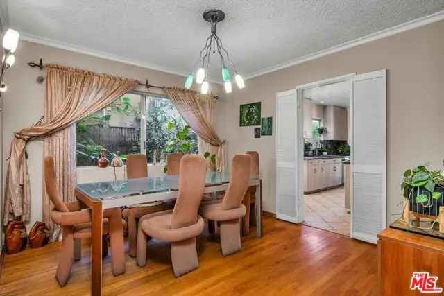 Condo For Sale in 1766, Midvale Avenue, Los Angeles, California