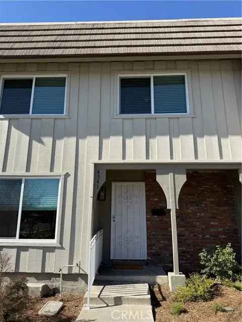 Condo For Sale in 4541, Larwin Avenue, Cypress, California