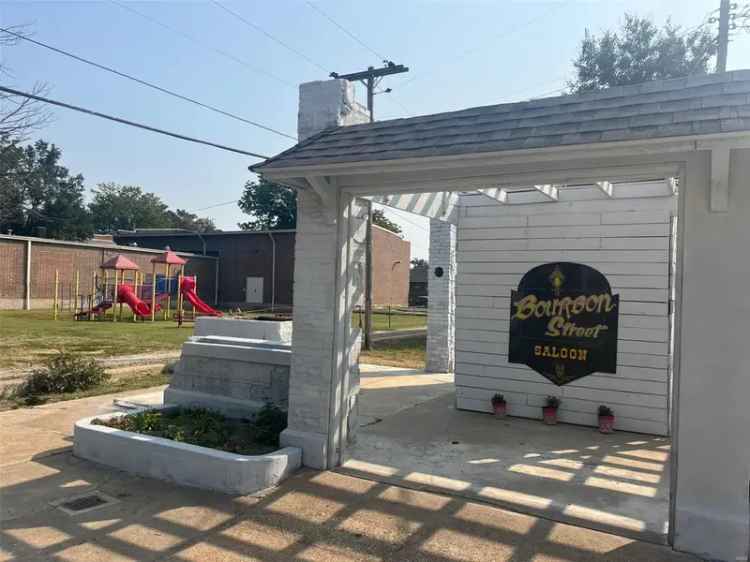 Single-family house For Sale in 1648, Spruce Street, Granite City, Illinois