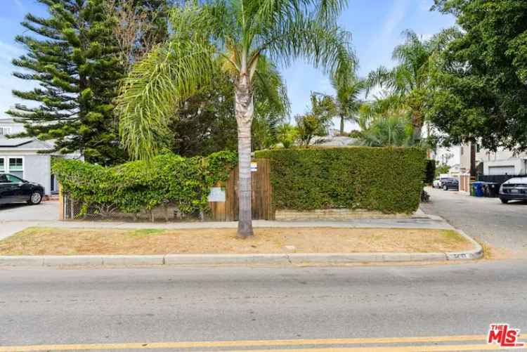 Multi-family house For Sale in 2536, Military Avenue, Los Angeles, California