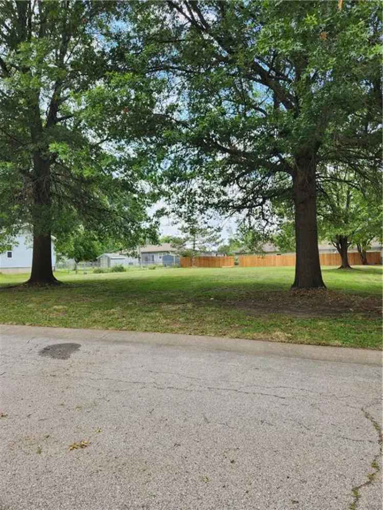 Land For Sale in 21608, South Clairmont Street, Peculiar, Missouri