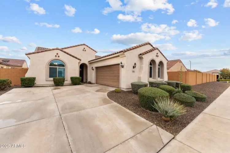 Single-family house For Sale in 26011, West Wahalla Lane, Buckeye, Arizona