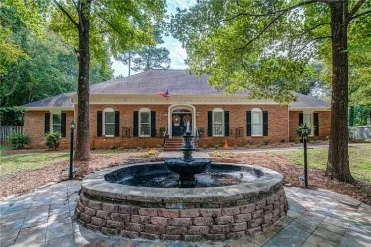 Single-family house For Sale in 830, Hardscrabble Road, Roswell, Georgia