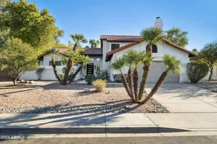 Single-family house For Sale in 10587, East Caron Street, Scottsdale, Arizona