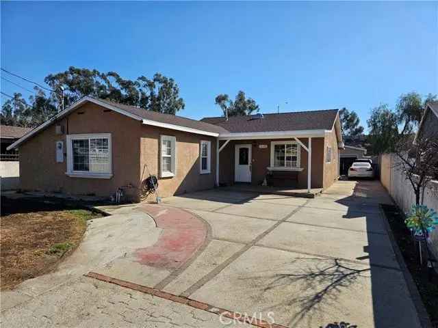 Single-family house For Sale in 13118, Eustace Street, Los Angeles, California