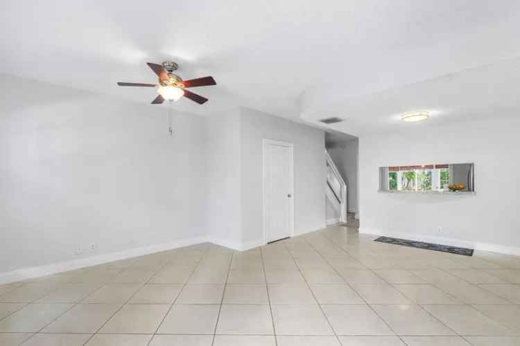 House For Sale in Delray Beach, Florida