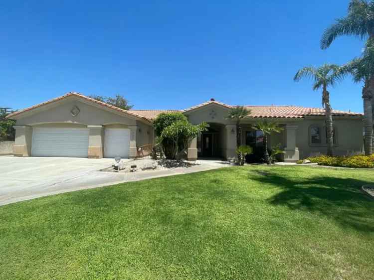 Single-family house For Sale in 78690, Darrell Drive, Bermuda Dunes, California