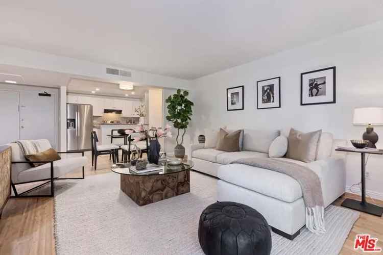 Condo For Sale in 10535, Wilshire Boulevard, Los Angeles, California